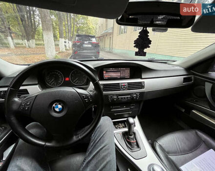 Серый БМВ 3 Серия, объемом двигателя 3 л и пробегом 320 тыс. км за 8950 $, фото 13 на Automoto.ua