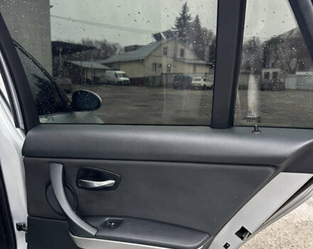 Сірий БМВ 3 Серія, об'ємом двигуна 2 л та пробігом 343 тис. км за 5199 $, фото 23 на Automoto.ua