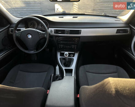 Серый БМВ 3 Серия, объемом двигателя 2 л и пробегом 290 тыс. км за 7350 $, фото 8 на Automoto.ua