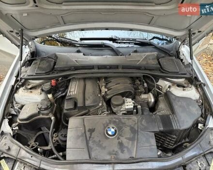 БМВ 3 Серия 2006 в Конотопе на Automoto.ua Серый БМВ 3 Серия, объемом двигателя 2 л и пробегом 245 тыс. км за 7600 $, фото 15 на Automoto.ua