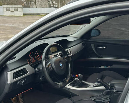 Сірий БМВ 3 Серія, об'ємом двигуна 2 л та пробігом 343 тис. км за 5199 $, фото 18 на Automoto.ua