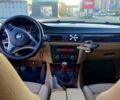 Серый БМВ 3 Серия, объемом двигателя 3 л и пробегом 325 тыс. км за 8899 $, фото 7 на Automoto.ua