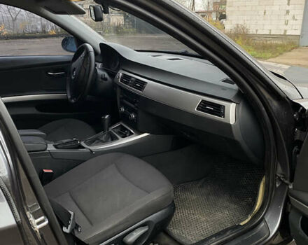 Сірий БМВ 3 Серія, об'ємом двигуна 2 л та пробігом 275 тис. км за 6200 $, фото 7 на Automoto.ua