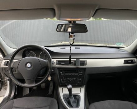 Серый БМВ 3 Серия, объемом двигателя 2 л и пробегом 208 тыс. км за 5500 $, фото 6 на Automoto.ua