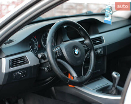 Сірий БМВ 3 Серія, об'ємом двигуна 2 л та пробігом 280 тис. км за 6250 $, фото 7 на Automoto.ua