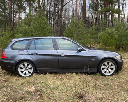 Серый БМВ 3 Серия, объемом двигателя 2 л и пробегом 511 тыс. км за 5900 $, фото 1 на Automoto.ua