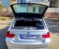 Серый БМВ 3 Серия, объемом двигателя 2 л и пробегом 114 тыс. км за 6600 $, фото 5 на Automoto.ua