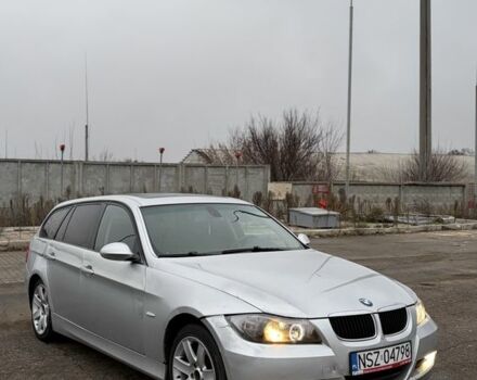 Серый БМВ 3 Серия, объемом двигателя 2 л и пробегом 300 тыс. км за 3300 $, фото 2 на Automoto.ua