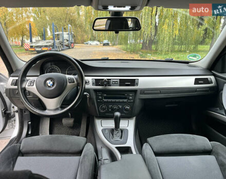 Сірий БМВ 3 Серія, об'ємом двигуна 2.99 л та пробігом 263 тис. км за 11000 $, фото 29 на Automoto.ua