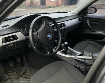 Сірий БМВ 3 Серія, об'ємом двигуна 2 л та пробігом 275 тис. км за 6200 $, фото 6 на Automoto.ua