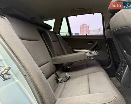 Сірий БМВ 3 Серія, об'ємом двигуна 2 л та пробігом 326 тис. км за 6990 $, фото 10 на Automoto.ua