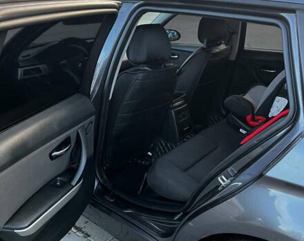 Серый БМВ 3 Серия, объемом двигателя 2 л и пробегом 238 тыс. км за 7000 $, фото 6 на Automoto.ua