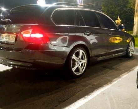 Серый БМВ 3 Серия, объемом двигателя 3 л и пробегом 325 тыс. км за 8899 $, фото 3 на Automoto.ua