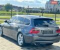 Серый БМВ 3 Серия, объемом двигателя 3 л и пробегом 242 тыс. км за 9400 $, фото 8 на Automoto.ua