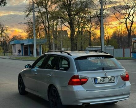 Серый БМВ 3 Серия, объемом двигателя 2 л и пробегом 350 тыс. км за 3370 $, фото 4 на Automoto.ua