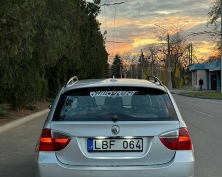 Серый БМВ 3 Серия, объемом двигателя 2 л и пробегом 350 тыс. км за 3370 $, фото 3 на Automoto.ua