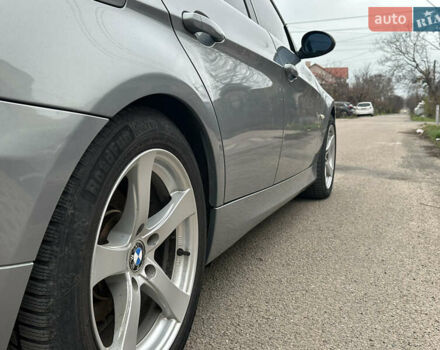 Серый БМВ 3 Серия, объемом двигателя 2 л и пробегом 250 тыс. км за 5950 $, фото 4 на Automoto.ua