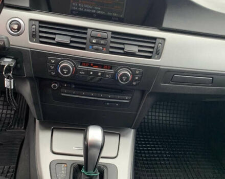 Серый БМВ 3 Серия, объемом двигателя 2 л и пробегом 320 тыс. км за 7999 $, фото 2 на Automoto.ua