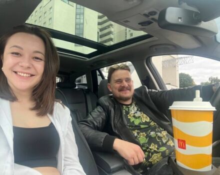 Серый БМВ 3 Серия, объемом двигателя 2 л и пробегом 317 тыс. км за 5000 $, фото 4 на Automoto.ua