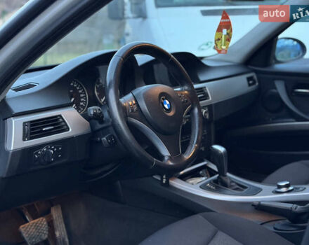 Серый БМВ 3 Серия, объемом двигателя 2 л и пробегом 289 тыс. км за 5990 $, фото 22 на Automoto.ua