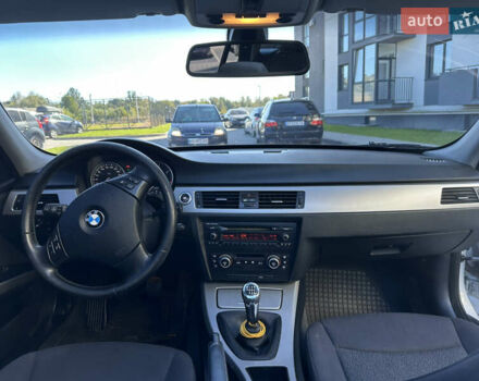 БМВ 3 Серия 2007 в Львове на Automoto.ua Серый БМВ 3 Серия, объемом двигателя 2 л и пробегом 290 тыс. км за 5950 $, фото 16 на Automoto.ua