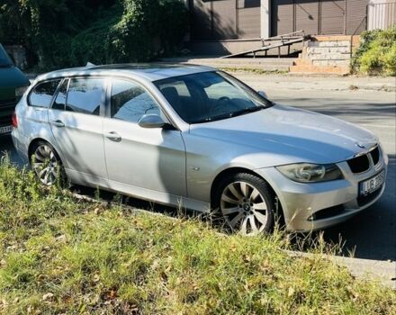 Серый БМВ 3 Серия, объемом двигателя 2 л и пробегом 317 тыс. км за 5000 $, фото 5 на Automoto.ua