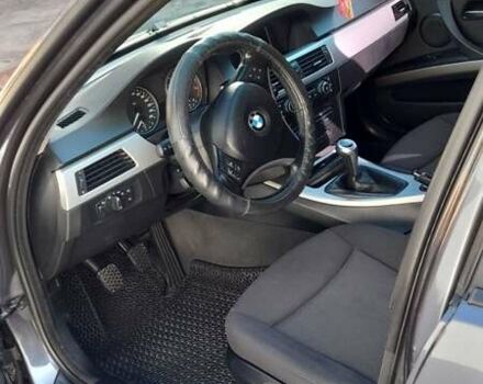 Серый БМВ 3 Серия, объемом двигателя 2 л и пробегом 211 тыс. км за 7800 $, фото 23 на Automoto.ua