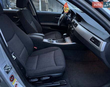 Серый БМВ 3 Серия, объемом двигателя 2 л и пробегом 289 тыс. км за 5990 $, фото 28 на Automoto.ua