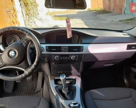 Серый БМВ 3 Серия, объемом двигателя 2 л и пробегом 211 тыс. км за 7800 $, фото 20 на Automoto.ua