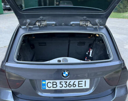 Серый БМВ 3 Серия, объемом двигателя 2 л и пробегом 380 тыс. км за 6600 $, фото 19 на Automoto.ua