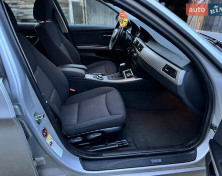 Серый БМВ 3 Серия, объемом двигателя 2 л и пробегом 289 тыс. км за 5990 $, фото 19 на Automoto.ua