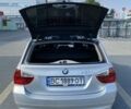 Серый БМВ 3 Серия, объемом двигателя 2 л и пробегом 180 тыс. км за 8000 $, фото 3 на Automoto.ua