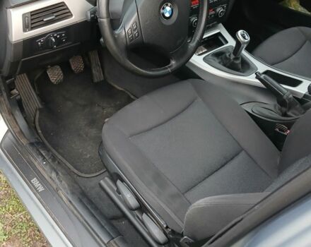 Серый БМВ 3 Серия, объемом двигателя 2 л и пробегом 223 тыс. км за 5200 $, фото 6 на Automoto.ua