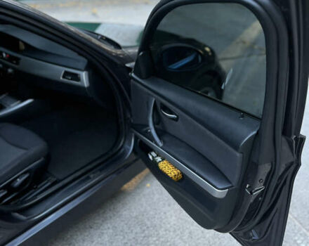 Серый БМВ 3 Серия, объемом двигателя 2 л и пробегом 380 тыс. км за 6600 $, фото 14 на Automoto.ua