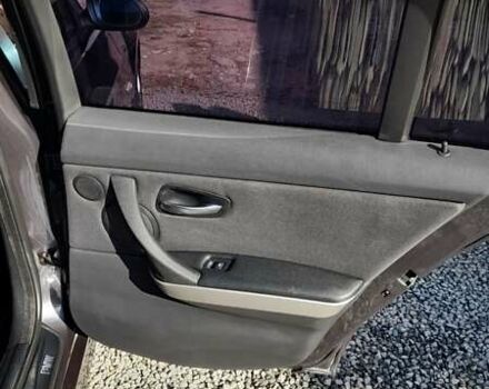 Сірий БМВ 3 Серія, об'ємом двигуна 2 л та пробігом 211 тис. км за 8700 $, фото 28 на Automoto.ua