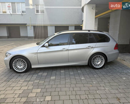 Серый БМВ 3 Серия, объемом двигателя 2 л и пробегом 251 тыс. км за 7800 $, фото 3 на Automoto.ua