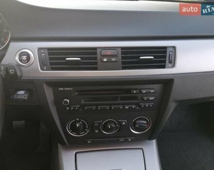 Сірий БМВ 3 Серія, об'ємом двигуна 2 л та пробігом 213 тис. км за 6900 $, фото 29 на Automoto.ua