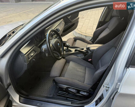 Серый БМВ 3 Серия, объемом двигателя 2 л и пробегом 251 тыс. км за 7800 $, фото 13 на Automoto.ua