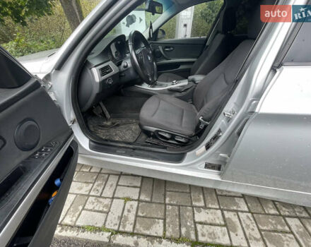 Сірий БМВ 3 Серія, об'ємом двигуна 2 л та пробігом 294 тис. км за 7465 $, фото 9 на Automoto.ua