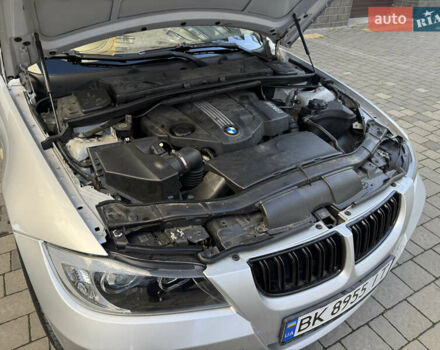 Серый БМВ 3 Серия, объемом двигателя 2 л и пробегом 251 тыс. км за 7800 $, фото 17 на Automoto.ua