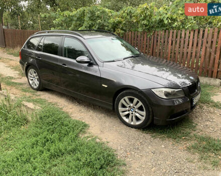 Серый БМВ 3 Серия, объемом двигателя 2 л и пробегом 370 тыс. км за 6700 $, фото 15 на Automoto.ua