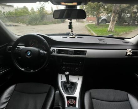 Серый БМВ 3 Серия, объемом двигателя 2 л и пробегом 332 тыс. км за 7499 $, фото 10 на Automoto.ua