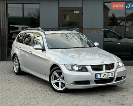 Серый БМВ 3 Серия, объемом двигателя 3 л и пробегом 262 тыс. км за 8900 $, фото 2 на Automoto.ua