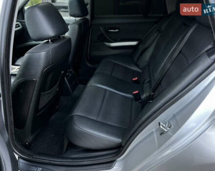 Серый БМВ 3 Серия, объемом двигателя 3 л и пробегом 262 тыс. км за 8900 $, фото 7 на Automoto.ua