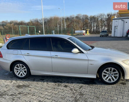 Серый БМВ 3 Серия, объемом двигателя 2 л и пробегом 322 тыс. км за 6950 $, фото 5 на Automoto.ua