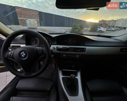 БМВ 3 Серия 2008 в Хмельницком на Automoto.ua Серый БМВ 3 Серия, объемом двигателя 2 л и пробегом 329 тыс. км за 8000 $, фото 20 на Automoto.ua