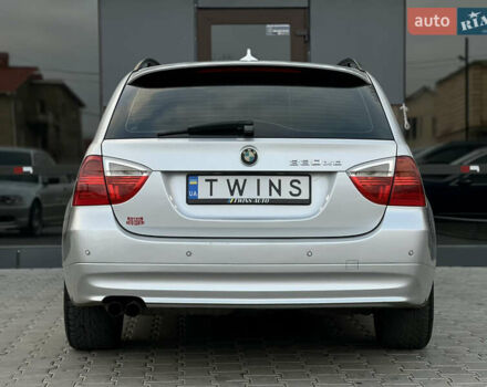 Серый БМВ 3 Серия, объемом двигателя 3 л и пробегом 262 тыс. км за 8900 $, фото 4 на Automoto.ua