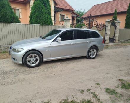 Серый БМВ 3 Серия, объемом двигателя 2 л и пробегом 323 тыс. км за 7550 $, фото 3 на Automoto.ua