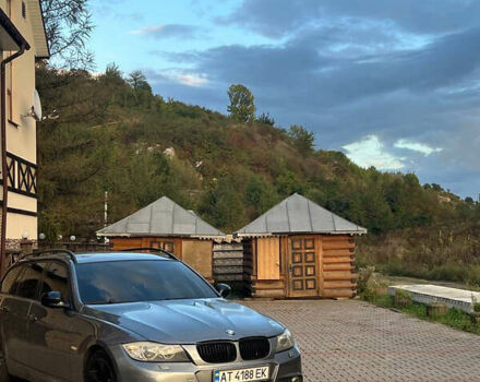 Серый БМВ 3 Серия, объемом двигателя 2 л и пробегом 251 тыс. км за 6550 $, фото 4 на Automoto.ua