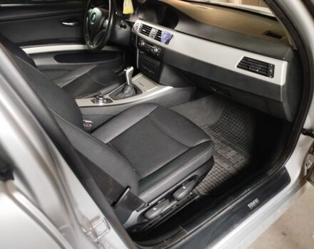 Серый БМВ 3 Серия, объемом двигателя 2 л и пробегом 323 тыс. км за 7550 $, фото 11 на Automoto.ua